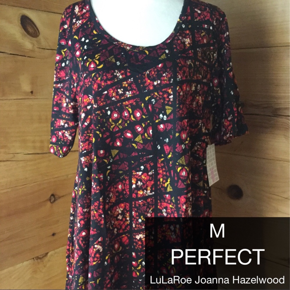 NWT LuLaRoe Medium Perfect T